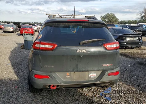 2017 Jeep Cherokee Trailhawk z USA, uszkodzony, nr VIN 1C4PJMBS9HW552266